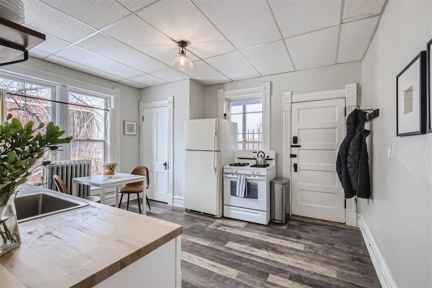 Apartment Cloud By Modern Midstay - 1 Block To Park #c5 *